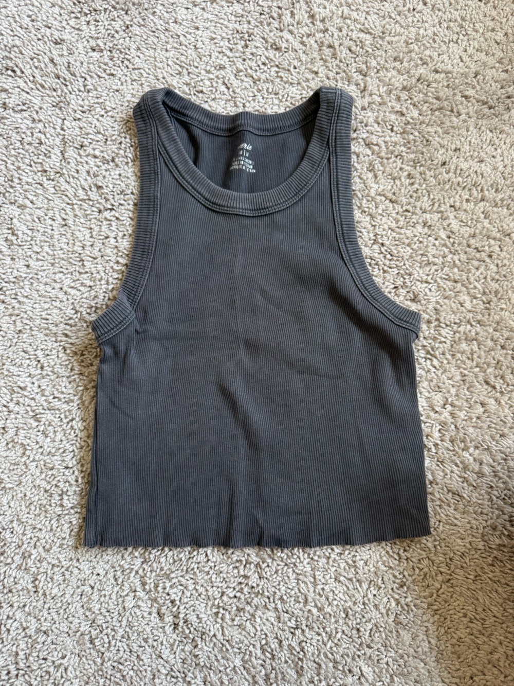 Ribbed tank